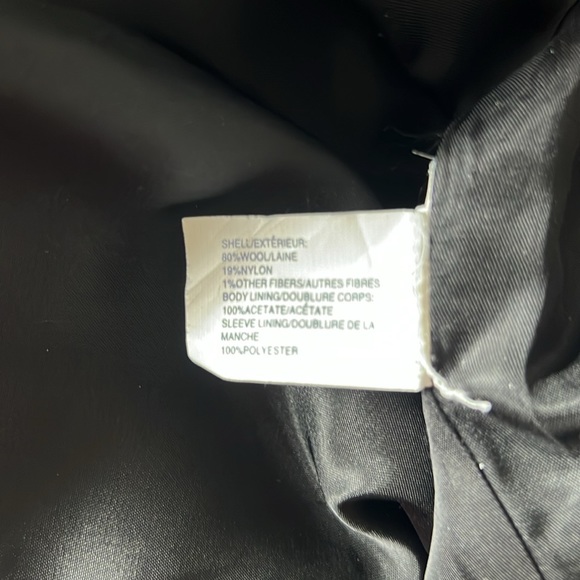 Military black wool dress coat by The Gap. Excellent condition fully lined. - Picture 11 of 11